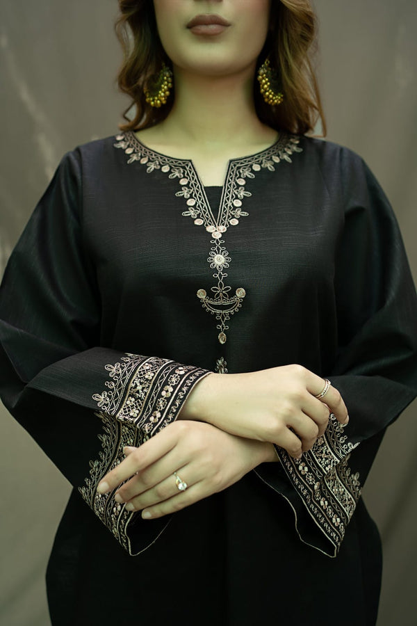 BLACK IRIS 2PC